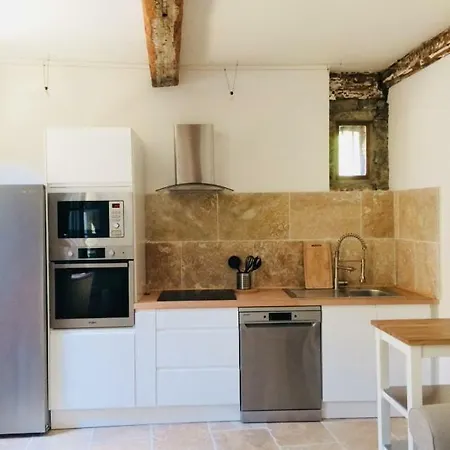 Maison Au Pied De La Cite Holiday home *